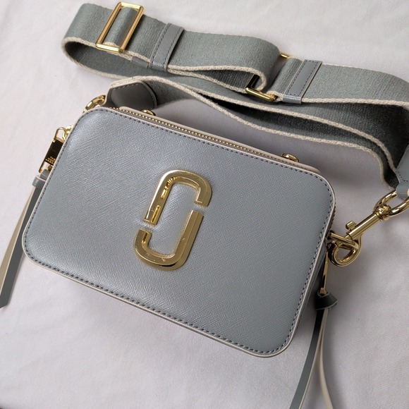 Marc Jacobs Handbags - Marc‎ Jacobs The Sure Shot Large Snapshot Crossbody Purse Gray M0015898